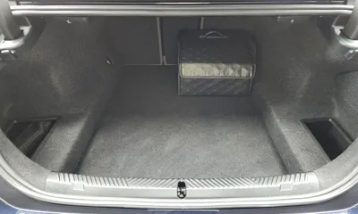 BMW 5-Series 2024, 22636 км, за 40958.5 USD - фото 20