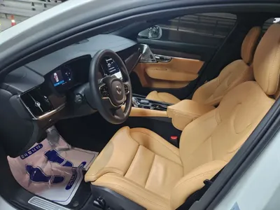 Volvo S90 2024, 11696 км, за 33477.75 USD - фото 9