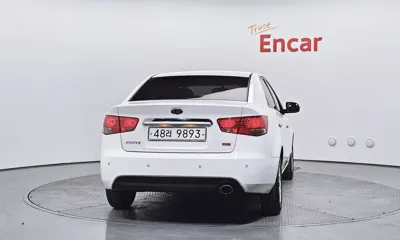 Kia Porte 2011, 83459 км, за 2114.3 USD