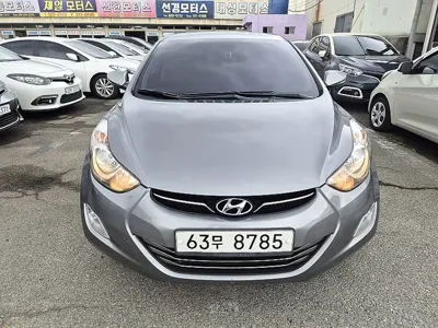 Hyundai Avante 2012, 206881 км, за 2340.24 USD