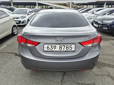 Hyundai Avante 2012, 206881 км, за 2340.24 USD