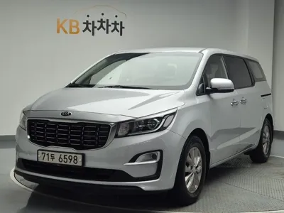 Kia Canival · 2019 год
