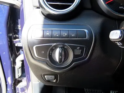 Mercedes-Benz GLC-Class 2019, 53621 км, за 586.05 USD - фото 11