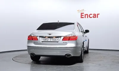 Hyundai Genesis 2011, 86377 км, за 4488.68 USD