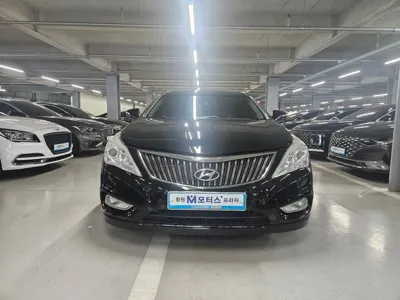 Hyundai Grandeur 2014, 139198 км, за 4726.27 USD