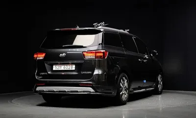 Kia Canival 2017, 195164 км, за 4957.7 USD