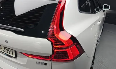 Volvo XC60 2021, 62019 км, за 24637.58 USD - фото 24
