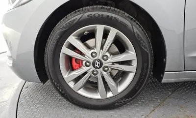 Hyundai Avante 2017, 132974 км, за 5789.75 USD