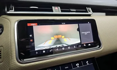 Land Rover Range Rover Velar 2018, 93871 км, за 19377.29 USD - фото 15