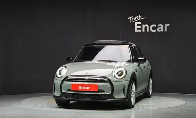 MINI Cooper 2022, 42814 км, за 16213.73 USD