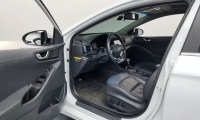 Hyundai Ioniq 2016, 122955 км, за 7278.14 USD - фото 10