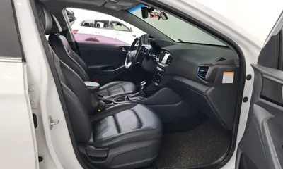 Hyundai Ioniq 2016, 122955 км, за 7278.14 USD - фото 11