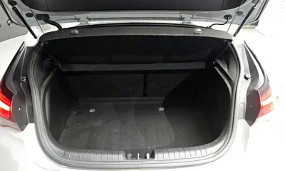 Hyundai Veloster 2021, 113727 км, за 12026.26 USD - фото 20