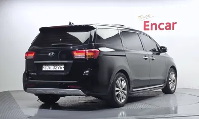 Kia Canival 2016, 240045 км, за 4398.06 USD