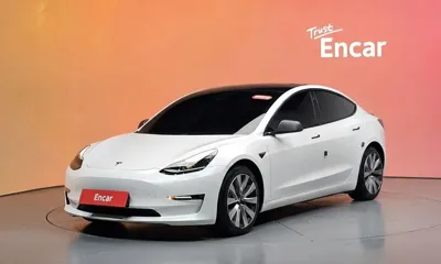 Tesla Model 3 · 2021 год