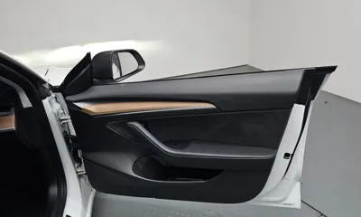 Tesla Model 3 2021, 104698 км, за 19478.84 USD - фото 24