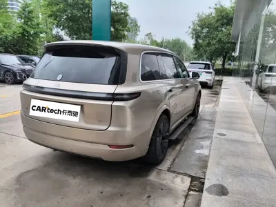 Li Auto Li L9 2023, 84000 км, за 36491.35 USD