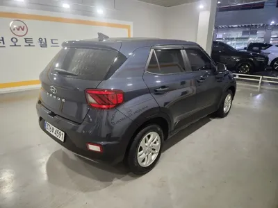 Hyundai Venue 2020, 128766 км, за 7866.21 USD