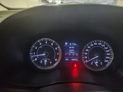 Hyundai Venue 2020, 128766 км, за 7811.47 USD - фото 8