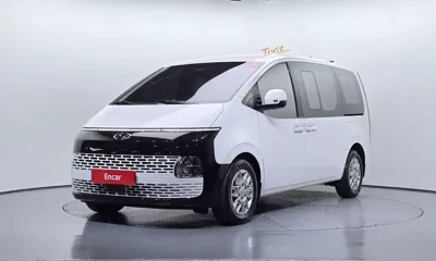 Hyundai Staria · 2023 год