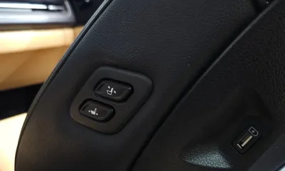Kia Canival 2023, 56029 км, за 18905.08 USD - фото 35