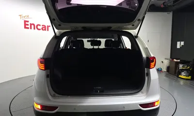 Kia Sportage 2016, 70677 км, за 8395.03 USD - фото 28