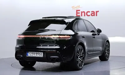 Porsche Macan 2023, 54587 км, за 61975.55 USD