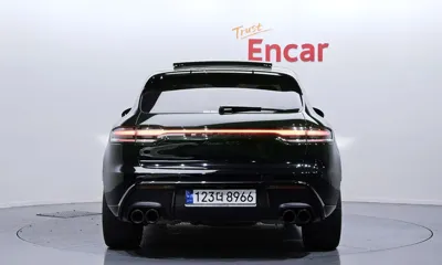 Porsche Macan 2023, 54587 км, за 61975.55 USD