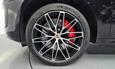 Porsche Macan 2023, 54587 км, за 61975.55 USD