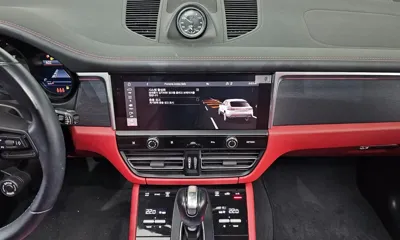 Porsche Macan 2023, 54587 км, за 61572.8 USD - фото 18