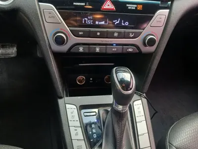 Hyundai Avante 2018, 176000 км, за 4875.51 USD - фото 16