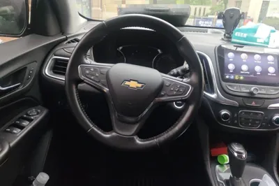 Chevrolet Equinox 2019, 49100 км, за 8636 USD - фото 10
