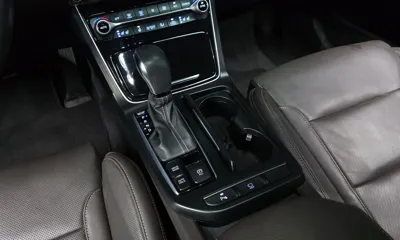 Hyundai Grandeur 2019, 201818 км, за 8526.98 USD - фото 9