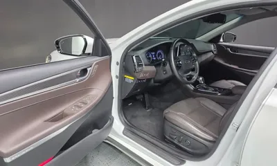 Hyundai Grandeur 2019, 201818 км, за 8526.98 USD - фото 10
