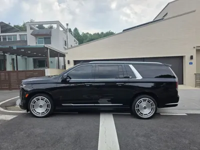 Cadillac Escalade 2021, 75400 км, за 52117.29 USD