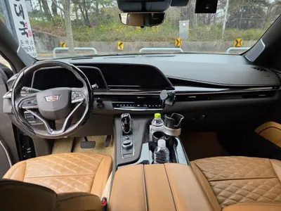 Cadillac Escalade 2021, 75400 км, за 52117.29 USD - фото 9