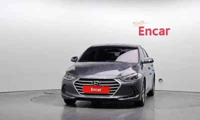 Hyundai Avante 2017, 170592 км, за 4164.47 USD