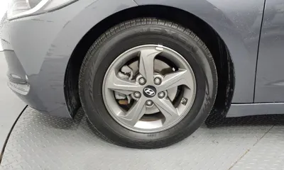 Hyundai Avante 2017, 170592 км, за 4164.47 USD