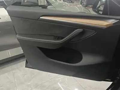 Tesla Model Y 2021, 82200 км, за 21777.09 USD - фото 7