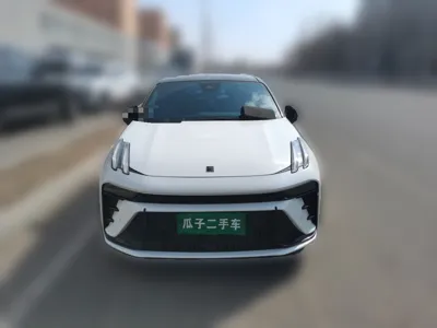 Lynk & Co 03 2023, 40900 км, за 15933 USD - фото 2