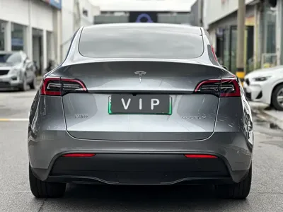 Tesla Model Y 2024, 35000 км, за 27276.09 USD