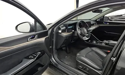 Kia K5 2020, 84726 км, за 9904.19 USD - фото 10