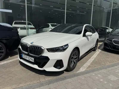 BMW 5-Series 2026, 1000 км, за 42325.96 USD