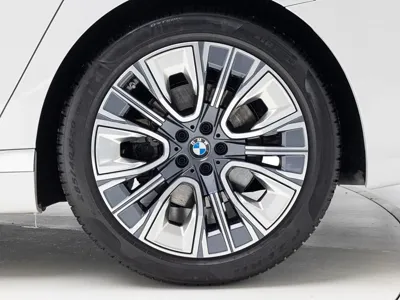 BMW 7-Series 2023, 44950 км, за 59464.81 USD
