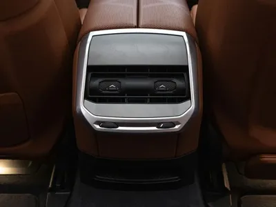 BMW 7-Series 2023, 44950 км, за 59464.81 USD - фото 18