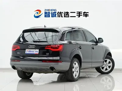 Audi Q7 2010, 92000 км, за 11741.97 USD