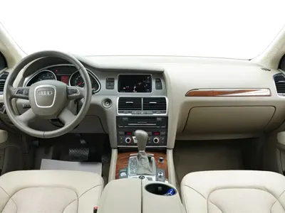 Audi Q7 2010, 92000 км, за 11741.97 USD