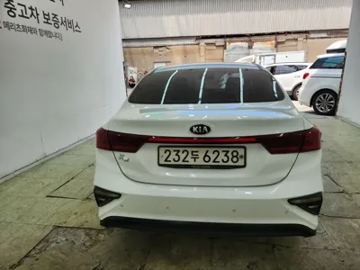 Kia K3 2021, 85584 км, за 7614.55 USD