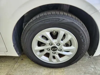 Kia K3 2021, 85584 км, за 7614.55 USD