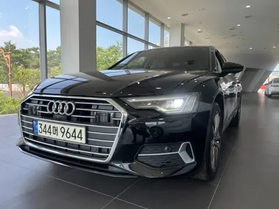 Audi A6 · 2023 год